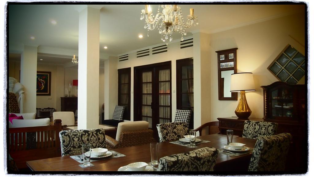 Ciwulan 36 Guest House Bandung Ngoại thất bức ảnh