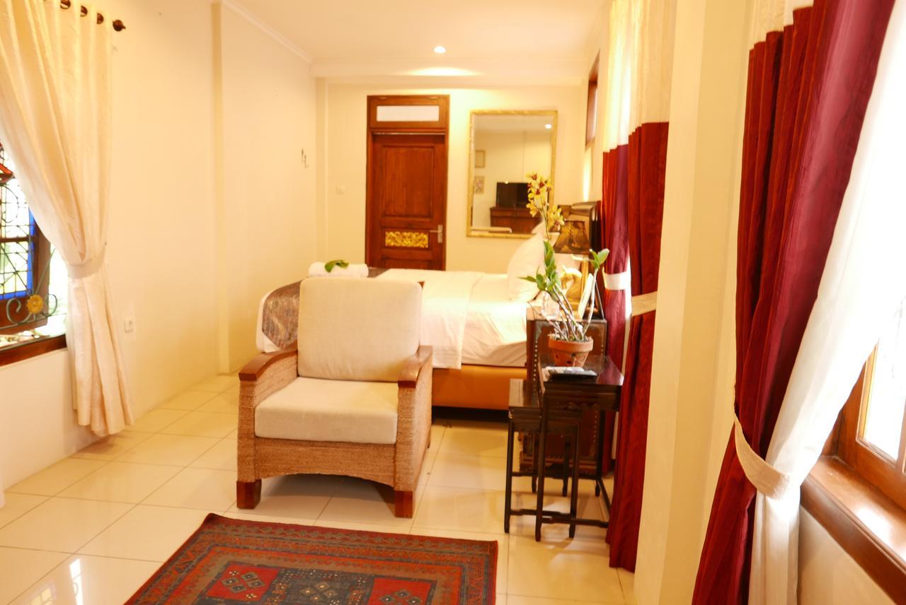 Ciwulan 36 Guest House Bandung Ngoại thất bức ảnh