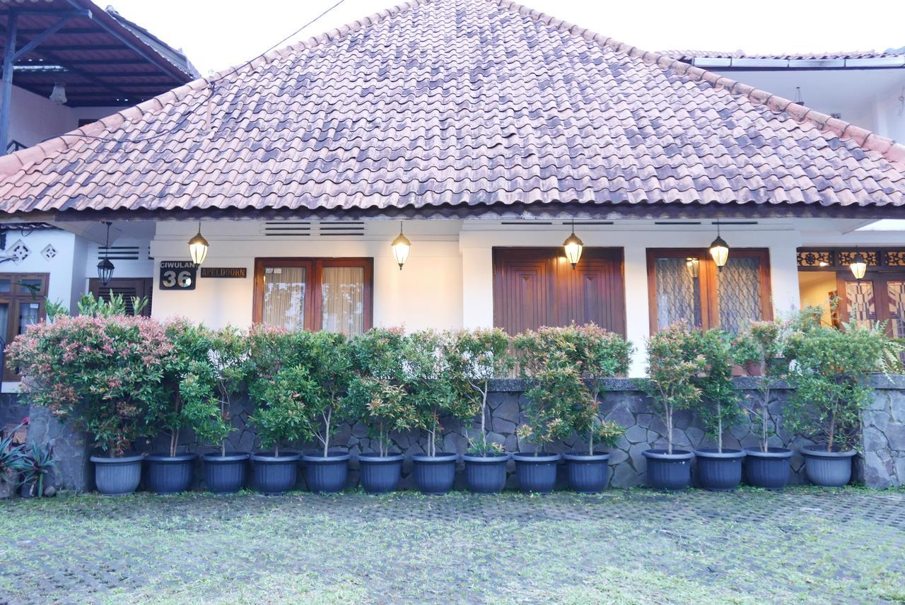 Ciwulan 36 Guest House Bandung Ngoại thất bức ảnh