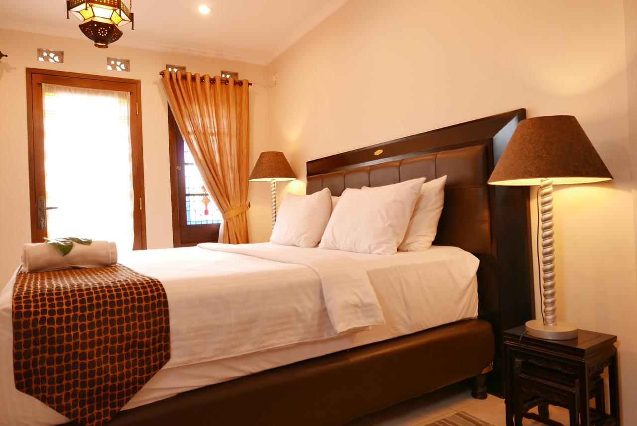 Ciwulan 36 Guest House Bandung Ngoại thất bức ảnh