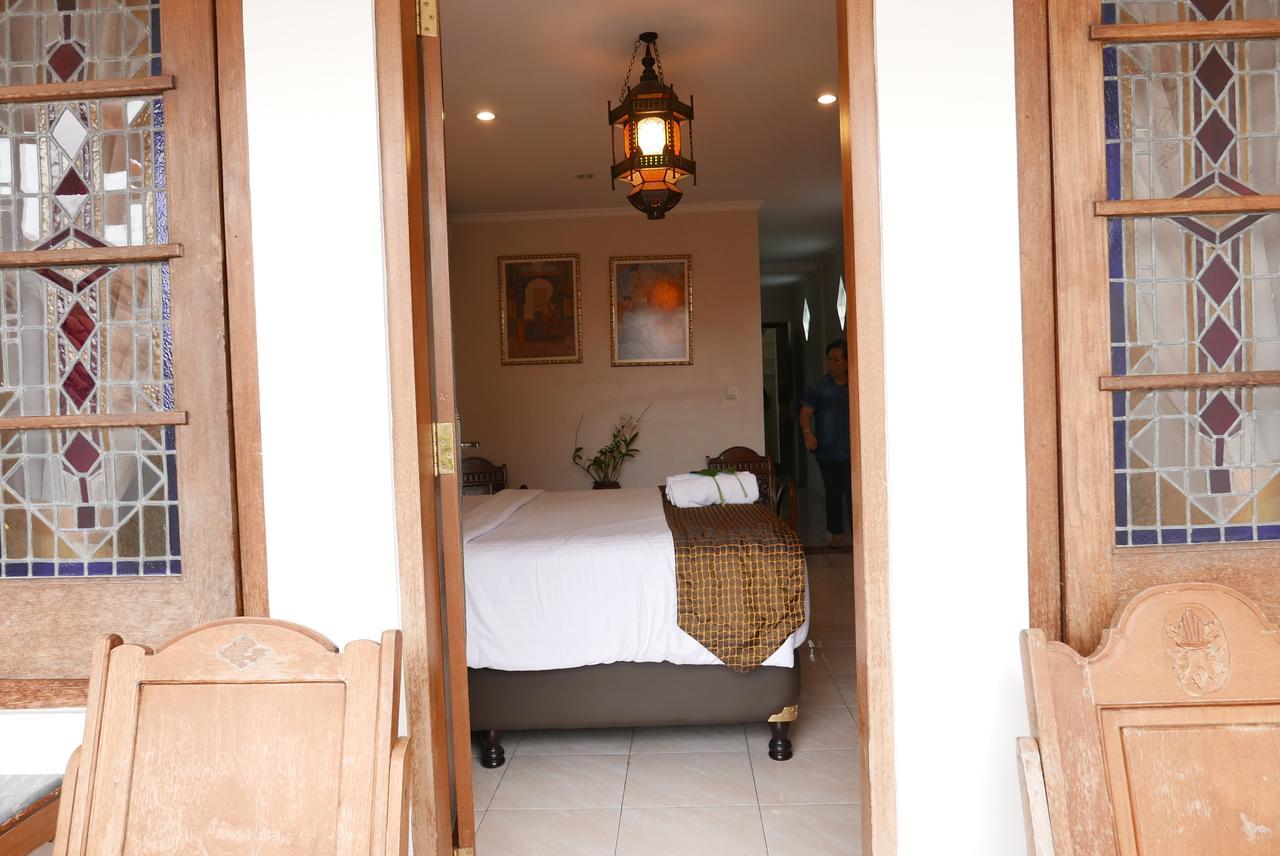 Ciwulan 36 Guest House Bandung Ngoại thất bức ảnh